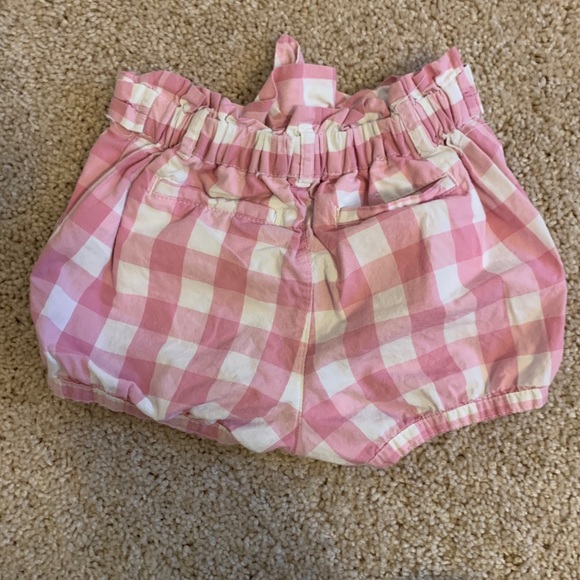 Gap bubble shorts - Picture 2 of 2